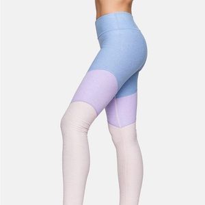 Outdoor Voices Block Leggings - Size Medium